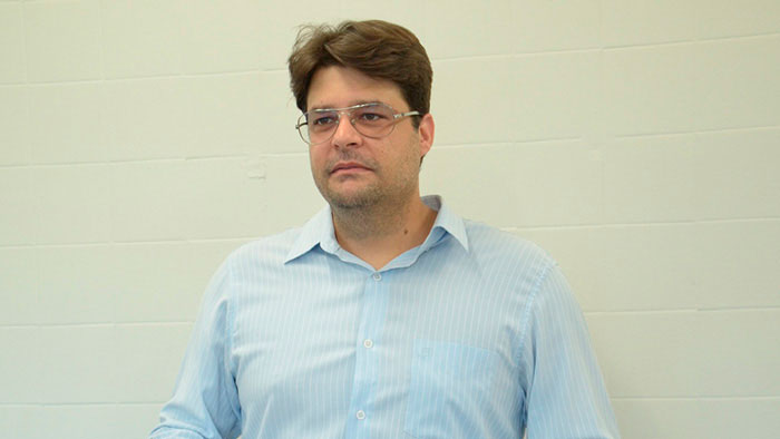 Prof. Dr. Willians Luiz Bueno de Souza